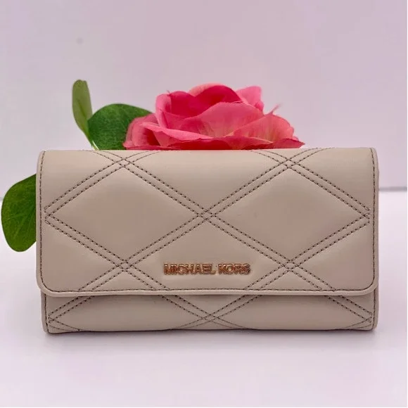 Michael Kors Large Trifold Wallet Light Sand - Picture 4 of 12